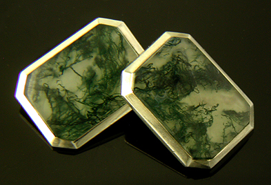 Carter, Howe Moss Agate cufflinks crafted in 14kt yellow gold. (J8839)
