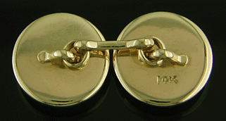Art Deco chalcedony and 14kt gold cufflinks. (J8799)