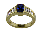 Sapphire and diamond ring in 18kt gold.