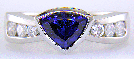 Trillium sapphire and diamond custom platinum ring. (J6413)