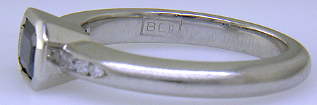 Close-up fo Bijoux Extraordinaire hallmark (BEL).
