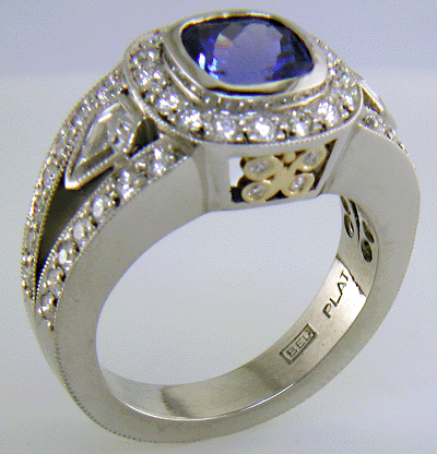 Close-up fo Bijoux Extraordinaire hallmark (BEL).