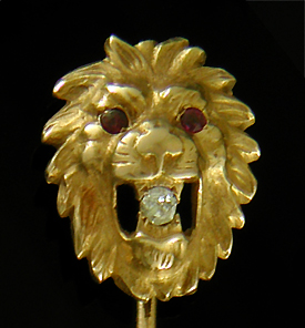Lion and diamond stickpin. (J9188)