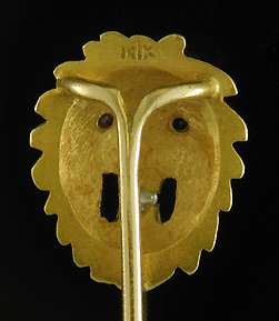 Lion and diamond stickpin. (J9188)