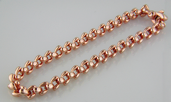 18kt rose gold bracelet.