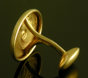 Art Nouveau scroll cufflinks. (J9268)