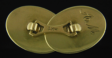 Bippart, Griscom 14kt gold oval cufflinks. (J8676)