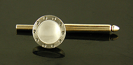 Carter, Gough 14kt gold and mother-of-pearl dress set.