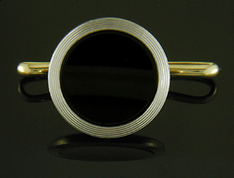 Carter, Gough onyx dress set. (J9217)