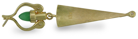 An exquisite pair of Chrysoprase Quartz Earrings hand crafted in 18kt yellow gold. (J4266)