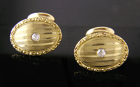 Elegant antique diamond cufflinks crafted in 14kt gold. (J7165)