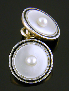 L.E. Garrigus mother-of-pearl and black enamel dress set. (J8735)