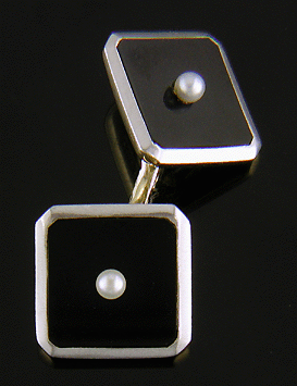 L.E. Garrigus onyx and pearl dress set. (J8671)