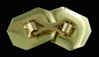 Antique Sapphire and gold cufflinks. (J8748)