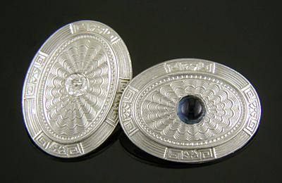 Huger sapphire and diamond cufflinks. (J9177)