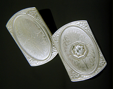 Intricately engraved diamond cufflinks. (J9243)