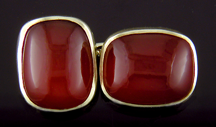 Keller carnelian cufflinks. (J9110)