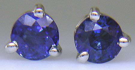 Platinum sapphire stud earrings. (J4270)