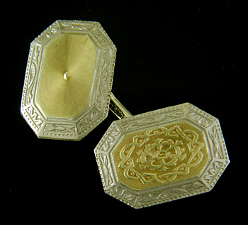 Art Deco arabesque cufflinks. (J9198)