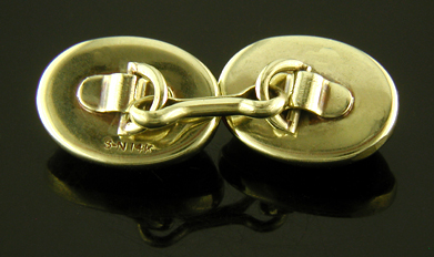 Sansbury and Nellis carnelian cufflinks. (J9015)