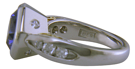 Close-up fo Bijoux Extraordinaire hallmark (BEL).