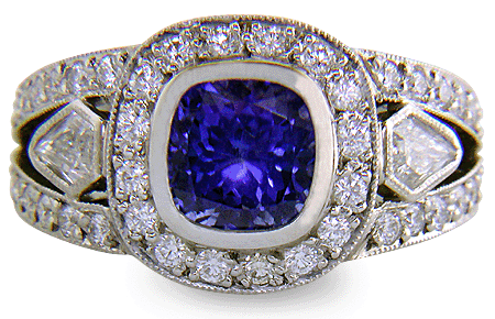 Elegant Tanzanite and Diamond ring. (J7236)