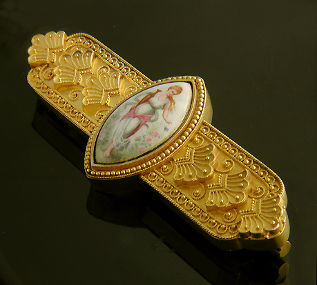 Victorian brooch of Flora, the Goddess of Spring. (J3062)