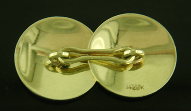 Antique arabesque 14kt gold cufflinks. (J8974)