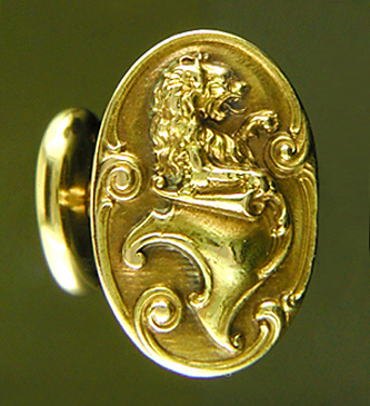 Whiteside and Blank regal lion cufflinks. (J9417)