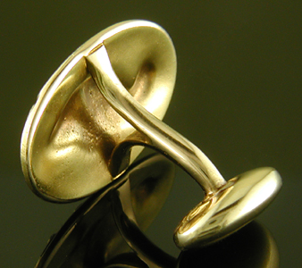 Whiteside and Blank regal lion cufflinks. (J9417)