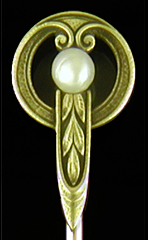 Art Nouveau stickpin with pearl. (SP9546)